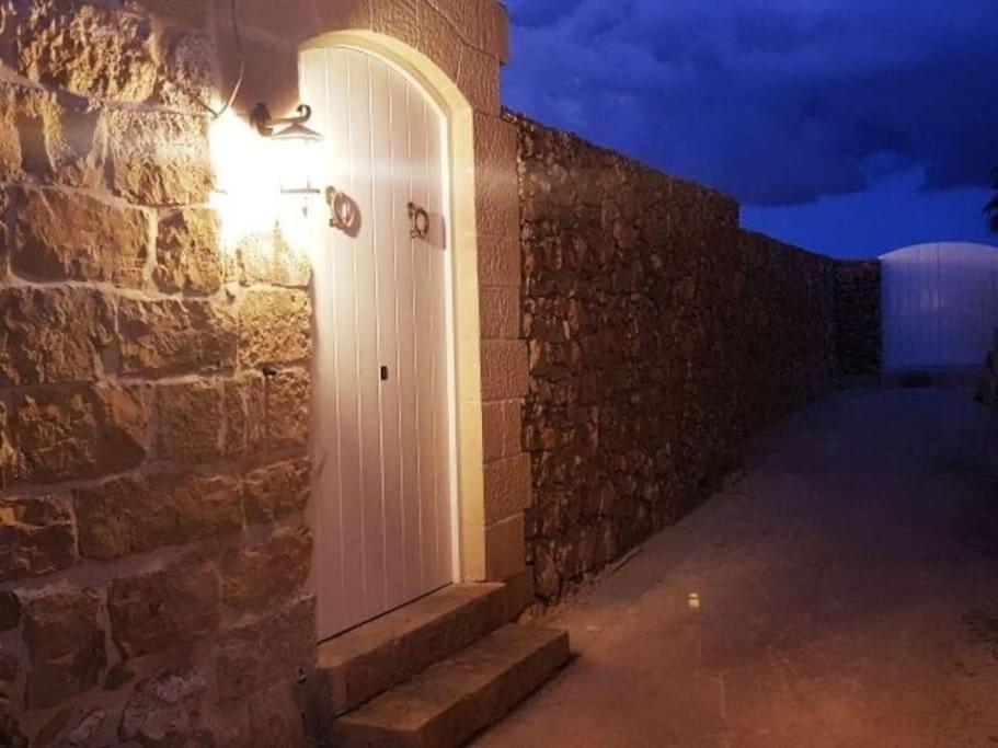 Farmhouse Villa With Large Pool And Garden In Gozo Gharb  Exterior photo