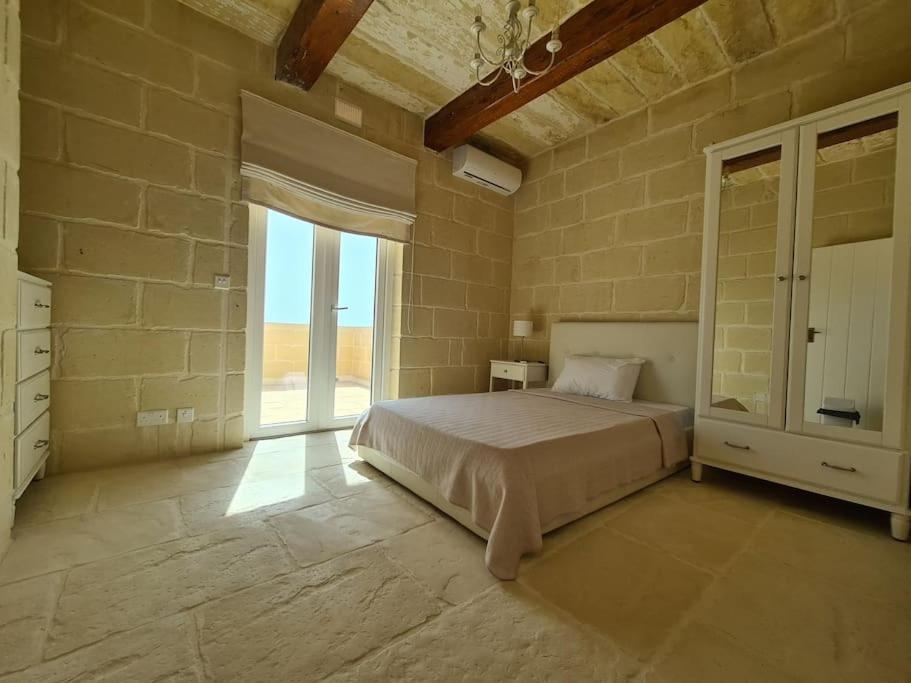 Farmhouse Villa With Large Pool And Garden In Gozo Gharb  Exterior photo
