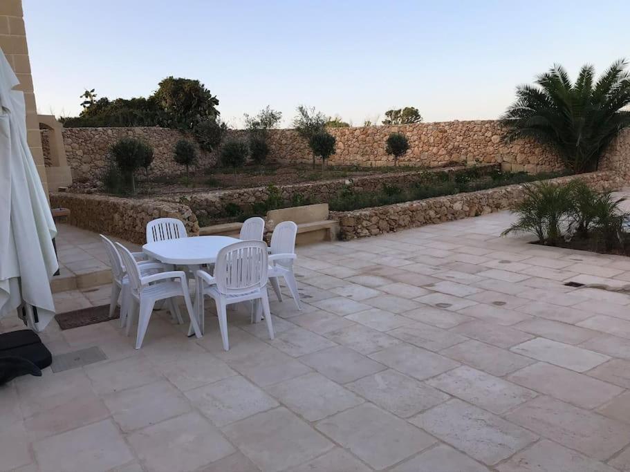 Farmhouse Villa With Large Pool And Garden In Gozo Gharb  Exterior photo