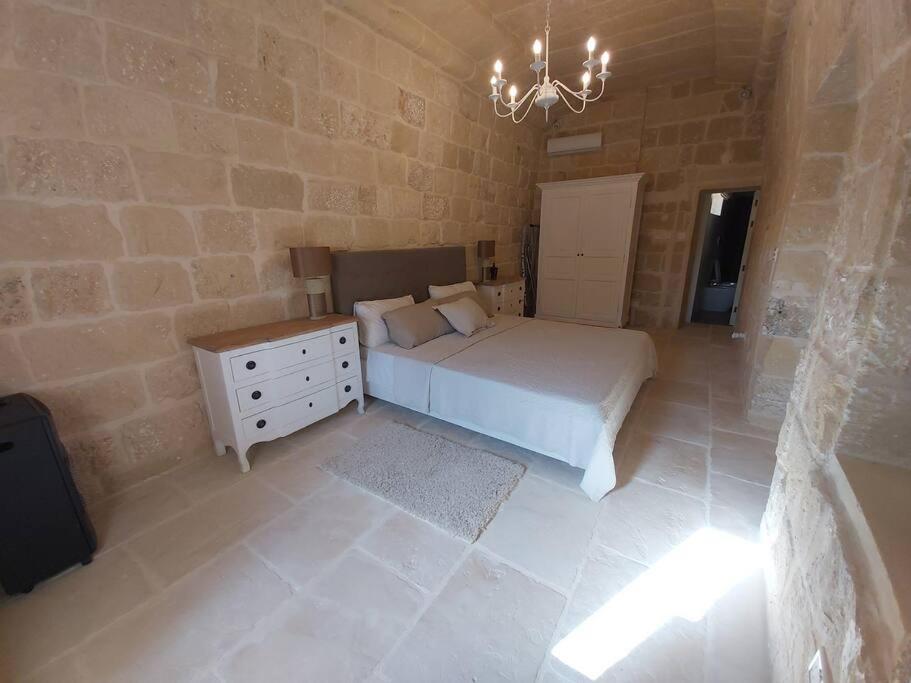 Farmhouse Villa With Large Pool And Garden In Gozo Gharb  Exterior photo